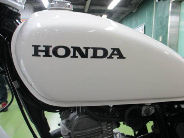 Honda motorcycle gas tank decal system